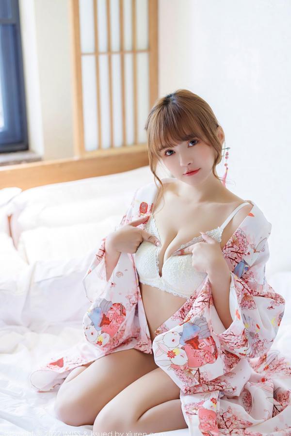 张思允   IMiss爱蜜社-676-张思允Nice-日系樱花和服私房写真，清新碎花内衣旅拍，演绎梦幻少女唯美大片第3张图片