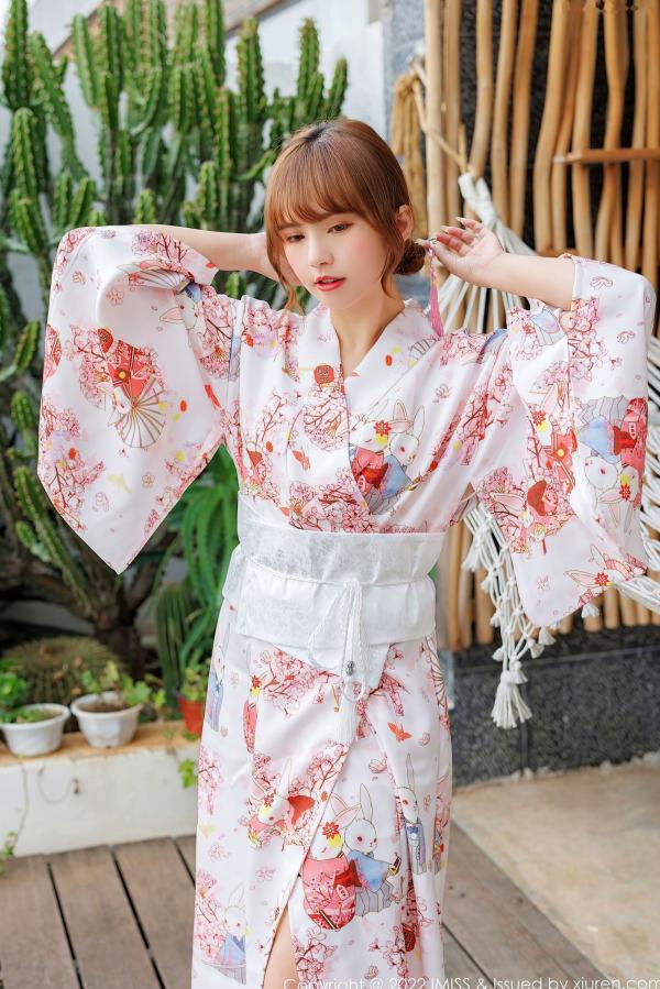张思允   IMiss爱蜜社-676-张思允Nice-日系樱花和服私房写真，清新碎花内衣旅拍，演绎梦幻少女唯美大片第9张图片