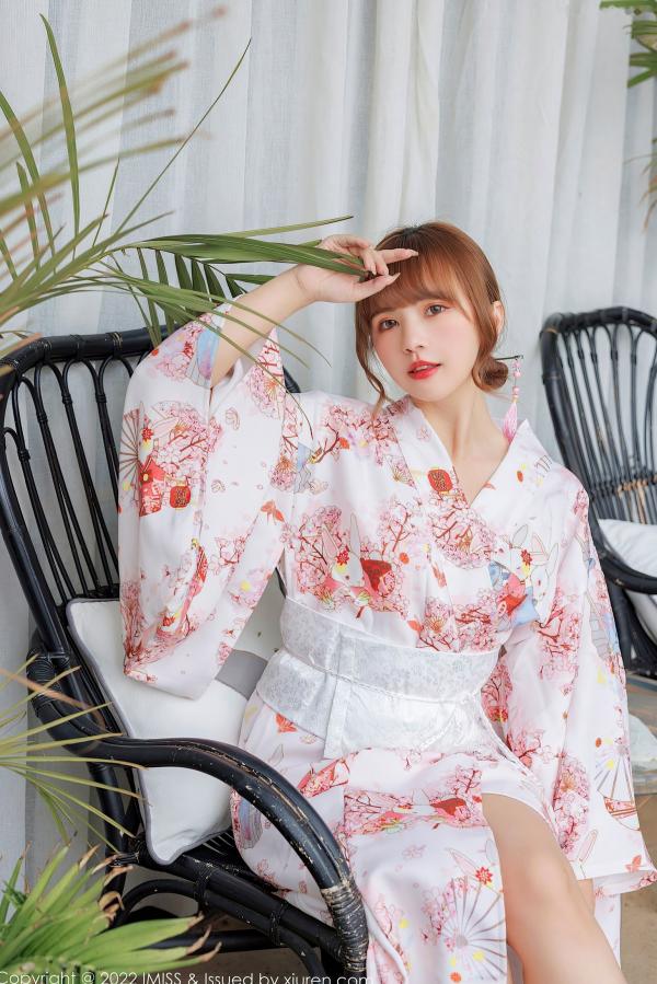 张思允   IMiss爱蜜社-676-张思允Nice-日系樱花和服私房写真，清新碎花内衣旅拍，演绎梦幻少女唯美大片第10张图片
