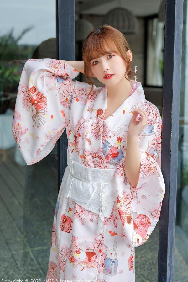 张思允   IMiss爱蜜社-676-张思允Nice-日系樱花和服私房写真，清新碎花内衣旅拍，演绎梦幻少女唯美大片第12张图片
