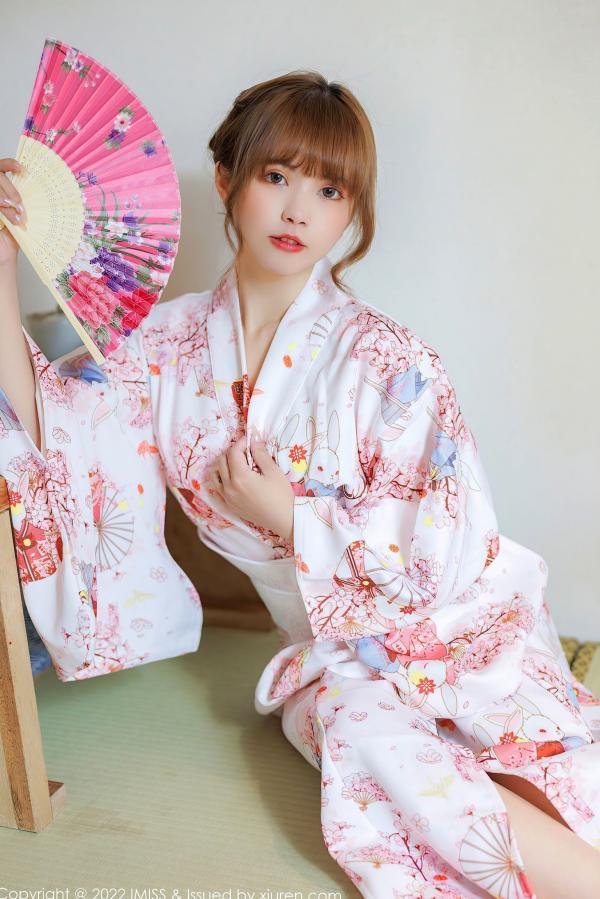 张思允   IMiss爱蜜社-676-张思允Nice-日系樱花和服私房写真，清新碎花内衣旅拍，演绎梦幻少女唯美大片第17张图片