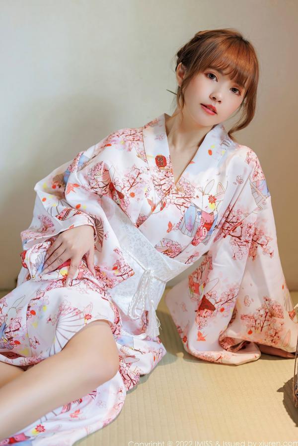 张思允   IMiss爱蜜社-676-张思允Nice-日系樱花和服私房写真，清新碎花内衣旅拍，演绎梦幻少女唯美大片第24张图片