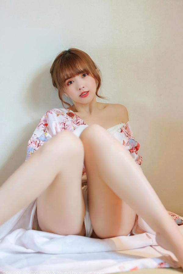 张思允   IMiss爱蜜社-676-张思允Nice-日系樱花和服私房写真，清新碎花内衣旅拍，演绎梦幻少女唯美大片第28张图片