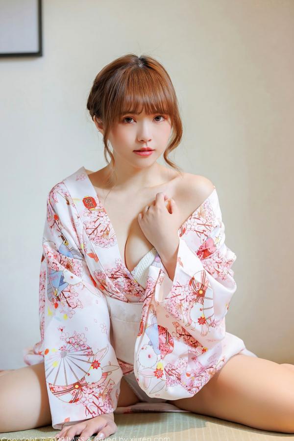 张思允   IMiss爱蜜社-676-张思允Nice-日系樱花和服私房写真，清新碎花内衣旅拍，演绎梦幻少女唯美大片第30张图片