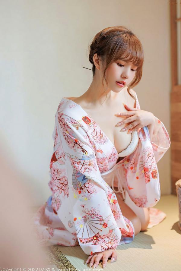 张思允   IMiss爱蜜社-676-张思允Nice-日系樱花和服私房写真，清新碎花内衣旅拍，演绎梦幻少女唯美大片第33张图片