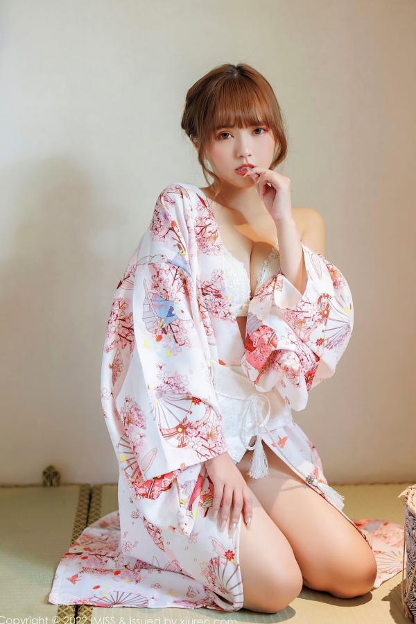 张思允   IMiss爱蜜社-676-张思允Nice-日系樱花和服私房写真，清新碎花内衣旅拍，演绎梦幻少女唯美大片第36张图片