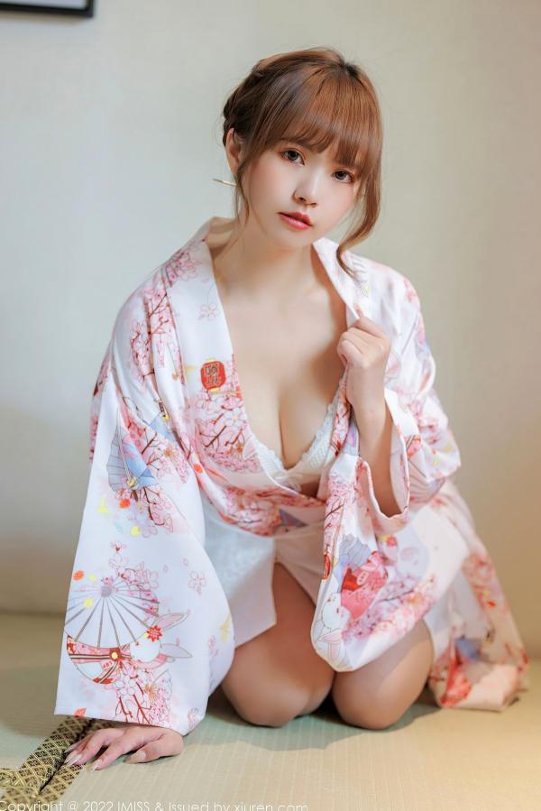 张思允   IMiss爱蜜社-676-张思允Nice-日系樱花和服私房写真，清新碎花内衣旅拍，演绎梦幻少女唯美大片第37张图片