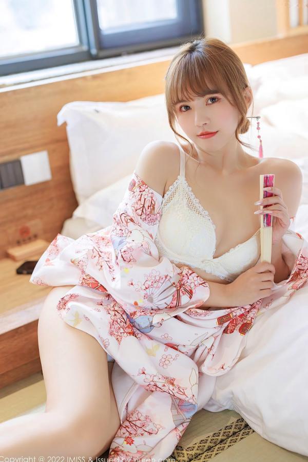 张思允   IMiss爱蜜社-676-张思允Nice-日系樱花和服私房写真，清新碎花内衣旅拍，演绎梦幻少女唯美大片第45张图片
