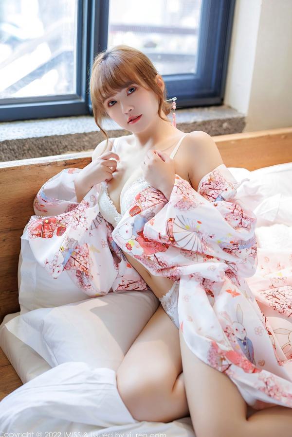 张思允   IMiss爱蜜社-676-张思允Nice-日系樱花和服私房写真，清新碎花内衣旅拍，演绎梦幻少女唯美大片第52张图片