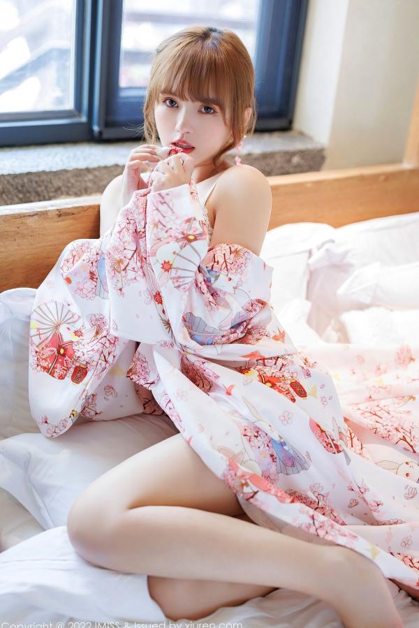 张思允   IMiss爱蜜社-676-张思允Nice-日系樱花和服私房写真，清新碎花内衣旅拍，演绎梦幻少女唯美大片第53张图片