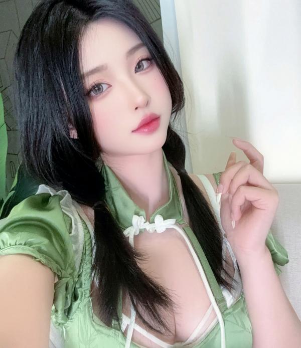 清水由乃   清水由乃 - 荷叶粽清新旗袍少女私房照，童颜巨乳角色扮演，甜美与性感交织，白色丝袜大尺度诱惑写真 [35P]第2张图片