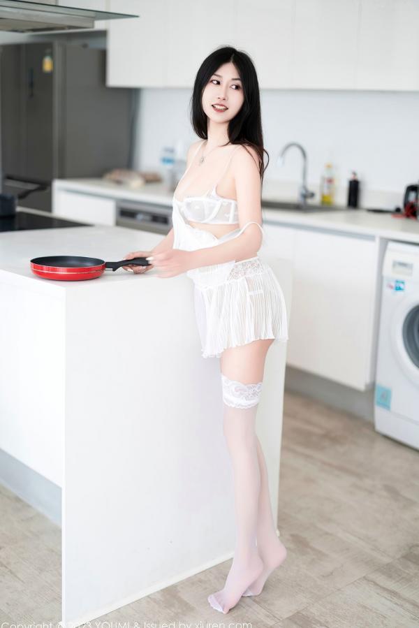 laura阿姣   YouMi尤蜜荟-959-Laura阿姣-纯白诱惑蕾丝内衣-室内清纯私房写真-轻透网纱居家美照-2023.07.04第5张图片