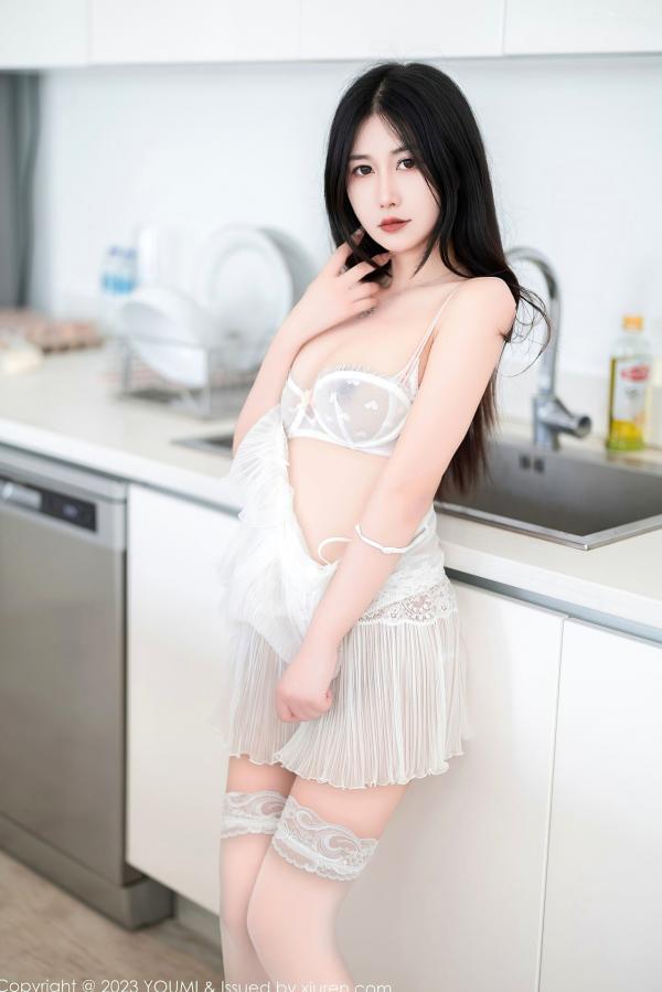 laura阿姣   YouMi尤蜜荟-959-Laura阿姣-纯白诱惑蕾丝内衣-室内清纯私房写真-轻透网纱居家美照-2023.07.04第10张图片