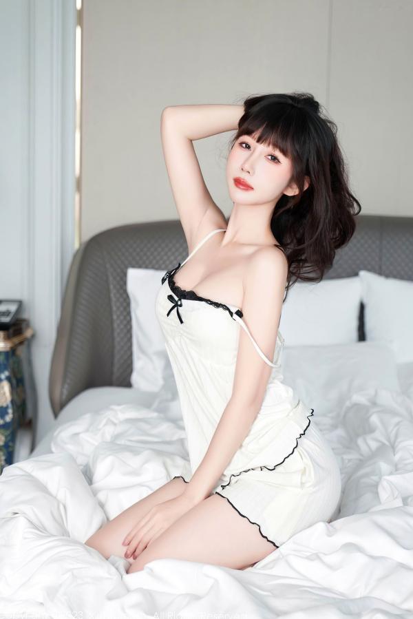 波巧酱   秀人网波巧酱居家私房写真：女友早餐主题，透明围裙诠释极致性感与厨台诱惑第22张图片