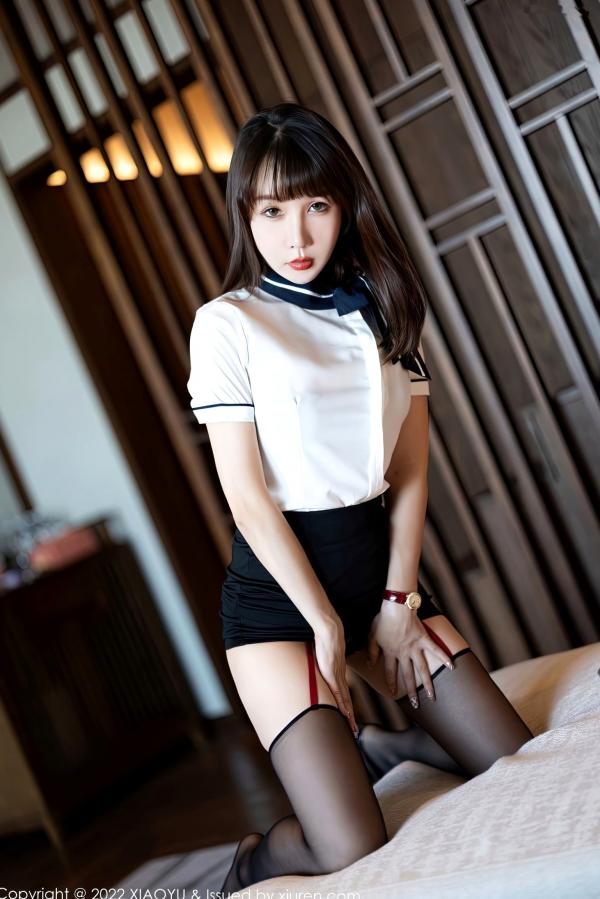 波巧酱   XiaoYu语画界-918-波巧酱-职场白衬衫制服诱惑，室内私房写真，极致黑丝美腿性感大片第13张图片