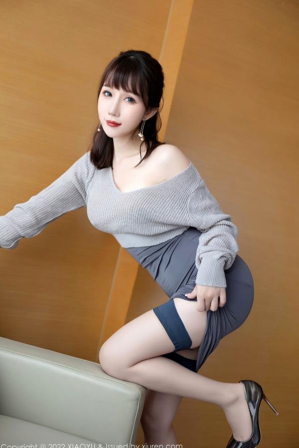 波巧酱   XiaoYu语画界-849-波巧酱-高级感灰色抹胸紧身裙私房写真-居家修身诱惑丝袜高跟鞋-2022.08.24第8张图片