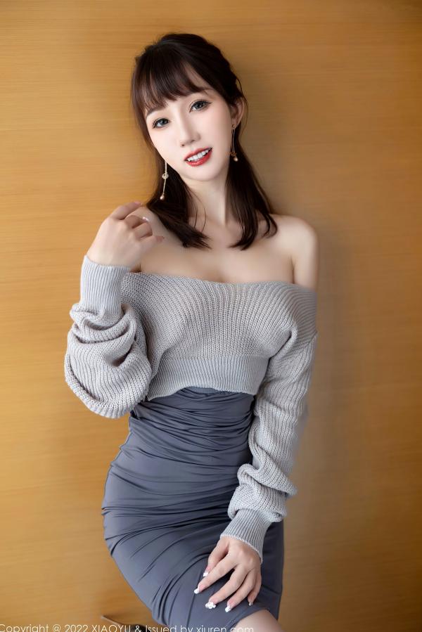 波巧酱   XiaoYu语画界-849-波巧酱-高级感灰色抹胸紧身裙私房写真-居家修身诱惑丝袜高跟鞋-2022.08.24第11张图片