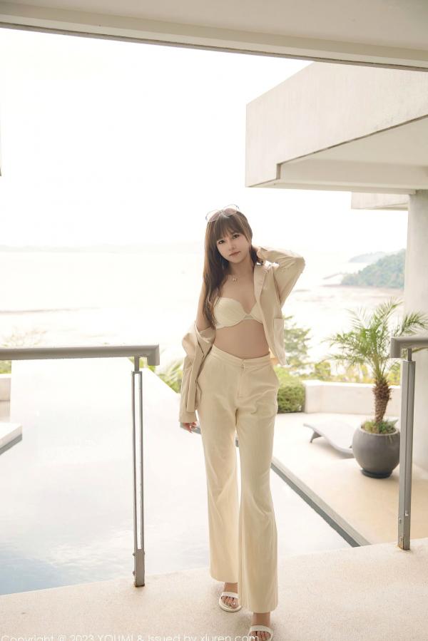 icy猪   YouMi尤蜜荟-Icy猪白色蕾丝内衣私房写真，呈现性感曼妙身姿与唯美诱惑风情第2张图片
