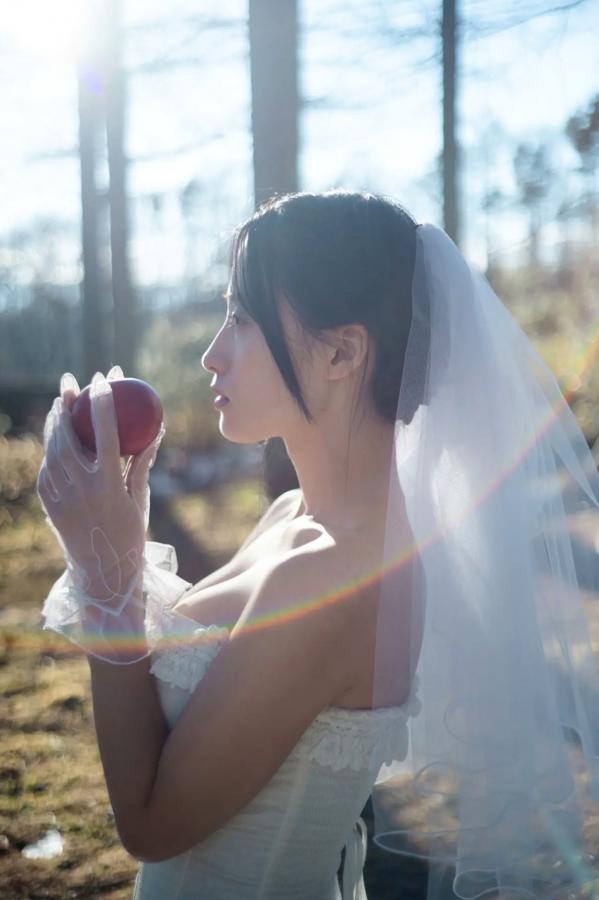 澄田綾乃  澄田綾乃《在这个世界的角落》唯美婚纱与性感内衣私房写真[67P]第56张图片