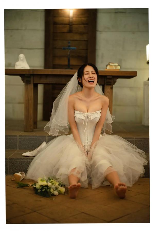 澄田綾乃  澄田綾乃《在这个世界的角落》唯美婚纱与性感内衣私房写真[67P]第57张图片