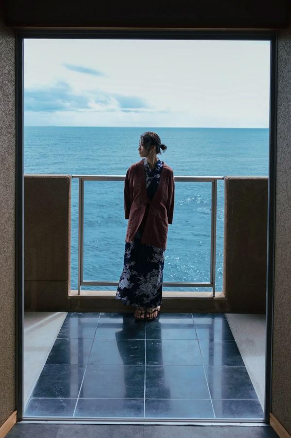 澄田綾乃  澄田綾乃《究極美姉湯2022》温泉比基尼与私房蕾丝内衣性感写真第39张图片