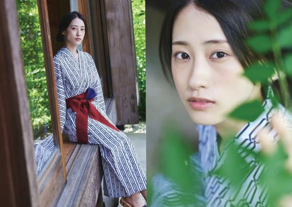 澄田綾乃   澄田綾乃 - 短い祭：户外清新花色比基尼写真，室内榻榻米上的极致诱惑与傲人曲线第2张图片