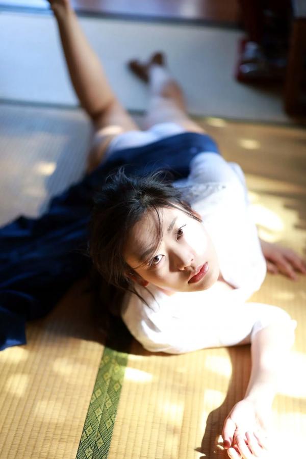 風吹ケイ 風吹惠 《風吹ケイ - 昼下がりの欲望》日系家居性感内衣写真 极品肉感私房诱惑第6张图片