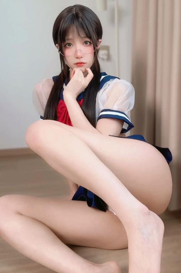布丁大法  布丁大法 - 双马尾眼镜水手制服私房诱惑写真第4张图片