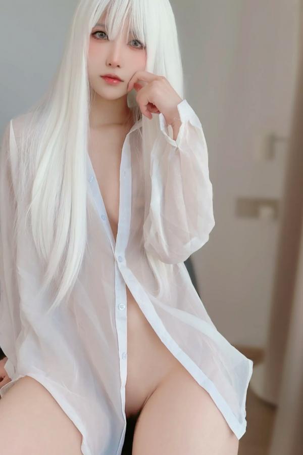 布丁大法  布丁大法《你的白衬衫》家居透视性感私房照 白发尤物大尺度写真第1张图片