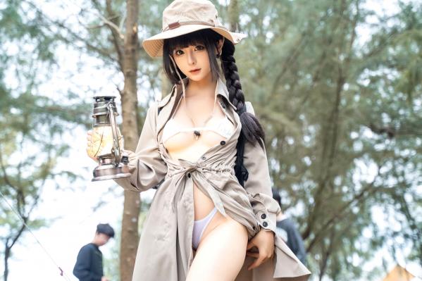 蠢沫沫   蠢沫沫-露营户外探险，童颜巨乳比基尼私房写真，帐篷里的极致诱惑第7张图片