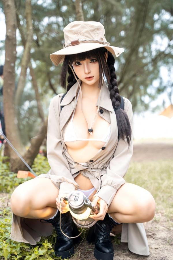 蠢沫沫   蠢沫沫-露营户外探险，童颜巨乳比基尼私房写真，帐篷里的极致诱惑第8张图片
