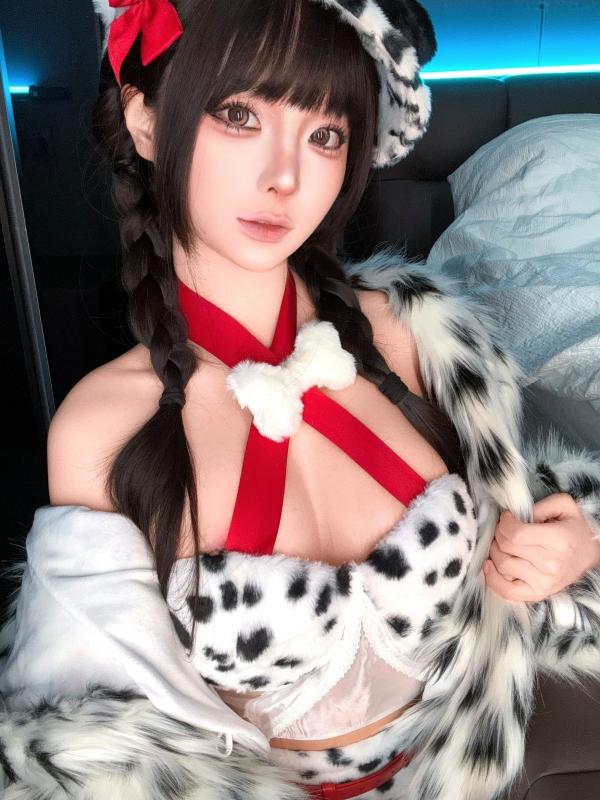 蠢沫沫   蠢沫沫-2025年02月自拍合集：极致二次元角色扮演与私房诱惑（共7套），精致玩偶妆容，全方位呈现火辣身材第30张图片