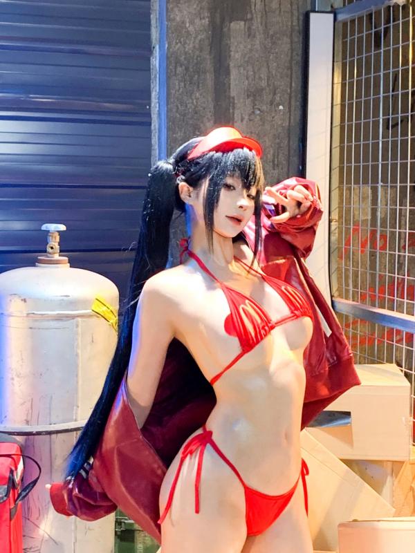 蠢沫沫   蠢沫沫-麦门视觉盛宴：仓库风性感比基尼写真，湿身美肤极致诱惑，上演火辣撩人时刻第103张图片