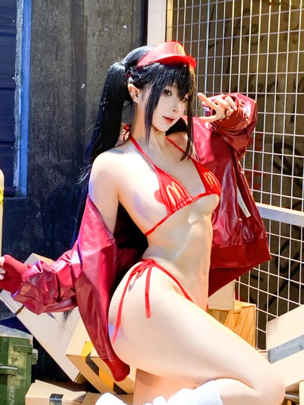 蠢沫沫   蠢沫沫-麦门视觉盛宴：仓库风性感比基尼写真，湿身美肤极致诱惑，上演火辣撩人时刻第105张图片