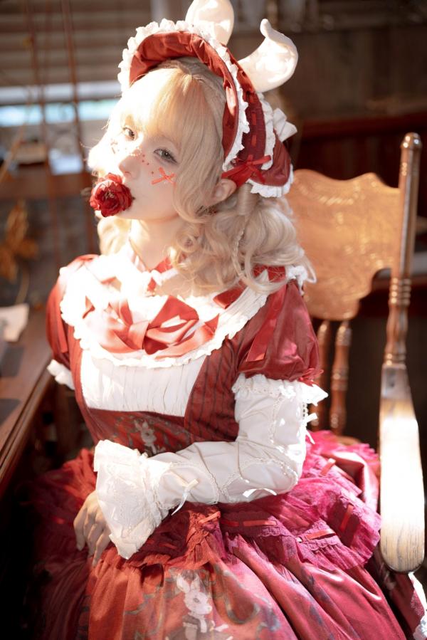 蠢沫沫   蠢沫沫-橱窗娃娃 cosplay艺术私房，精致洋娃娃造型，大胆红白束缚诱惑，演绎梦幻视觉盛宴第1张图片