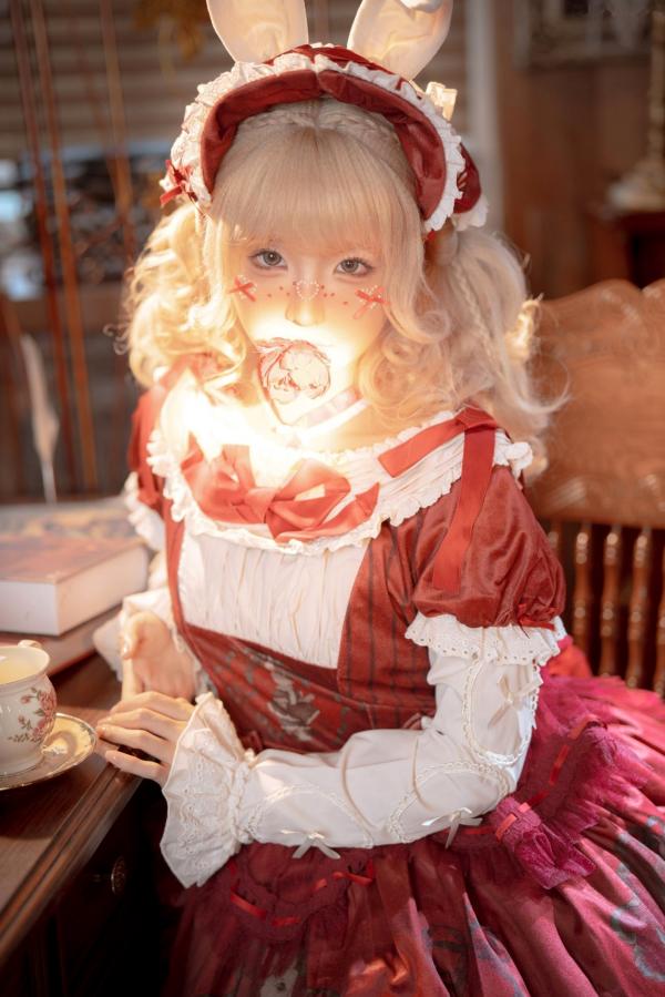蠢沫沫   蠢沫沫-橱窗娃娃 cosplay艺术私房，精致洋娃娃造型，大胆红白束缚诱惑，演绎梦幻视觉盛宴第2张图片