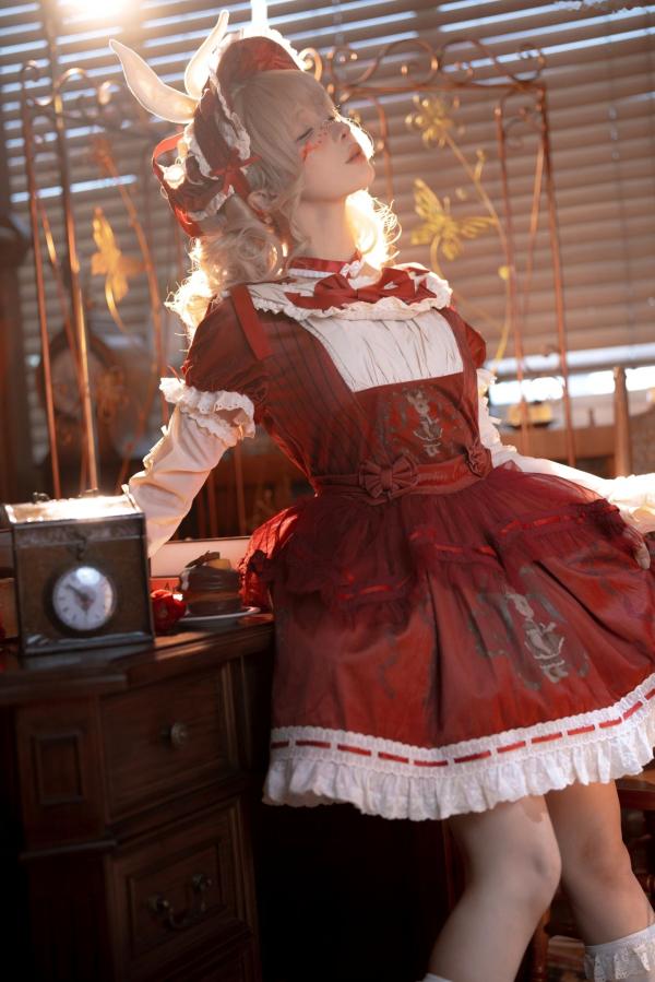 蠢沫沫   蠢沫沫-橱窗娃娃 cosplay艺术私房，精致洋娃娃造型，大胆红白束缚诱惑，演绎梦幻视觉盛宴第15张图片