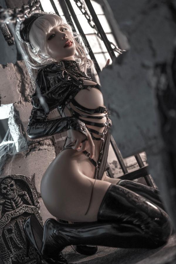 蠢沫沫   蠢沫沫-145-生日福利：暗黑哥特风漆皮兔女郎，冷艳cosplay诱惑写真第7张图片