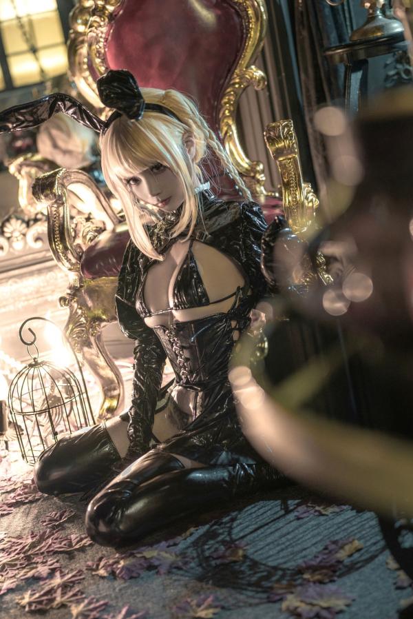 蠢沫沫   蠢沫沫-145-生日福利：暗黑哥特风漆皮兔女郎，冷艳cosplay诱惑写真第20张图片