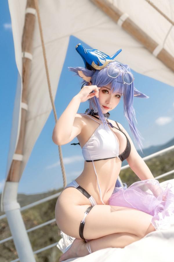 蠢沫沫   蠢沫沫《童の假日》Cosplay：户外纯白比基尼美少女，大尺度性感私房写真第23张图片