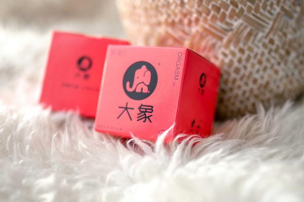 蠢沫沫   蠢沫沫极致私房：清新白蕾丝睡衣居家写真，纯欲气质诱惑写真大片第18张图片