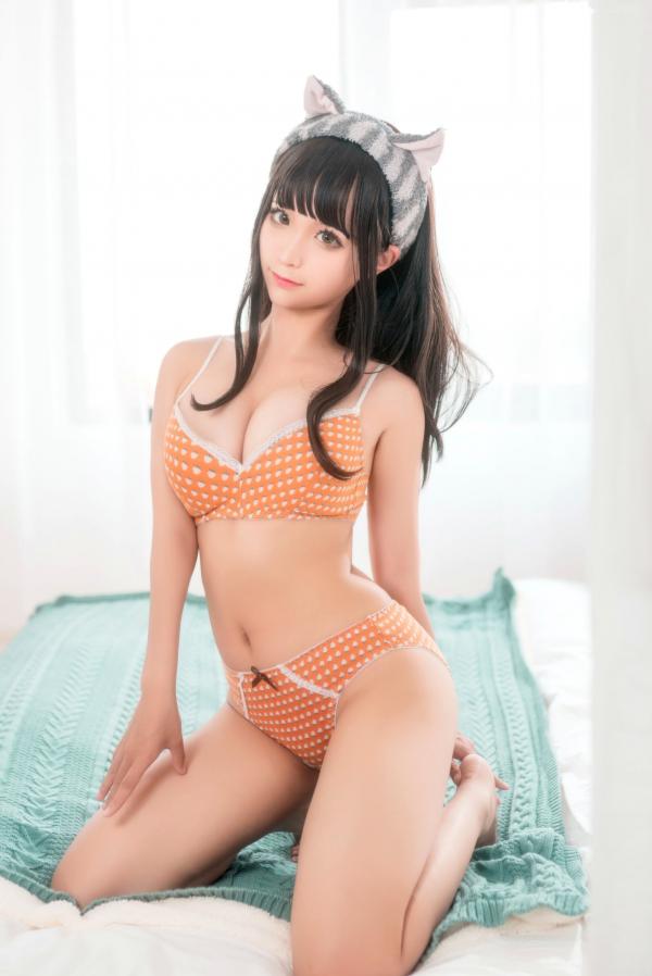 蠢沫沫   蠢沫沫-097-黄内衣，猫耳装扮居家私房写真，清纯甜美少女感十足第2张图片