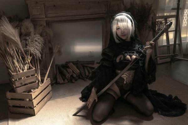 蠢沫沫   《蠢沫沫-099-尼尔纪元-黑花嫁》高颜值网红Cosplay角色扮演，性感暗黑婚纱丝袜诱惑，极致冷艳御姐范第2张图片
