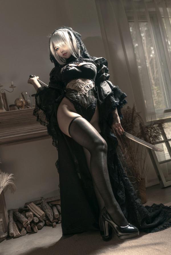 蠢沫沫   《蠢沫沫-099-尼尔纪元-黑花嫁》高颜值网红Cosplay角色扮演，性感暗黑婚纱丝袜诱惑，极致冷艳御姐范第11张图片