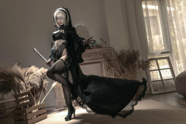 蠢沫沫   《蠢沫沫-099-尼尔纪元-黑花嫁》高颜值网红Cosplay角色扮演，性感暗黑婚纱丝袜诱惑，极致冷艳御姐范第14张图片