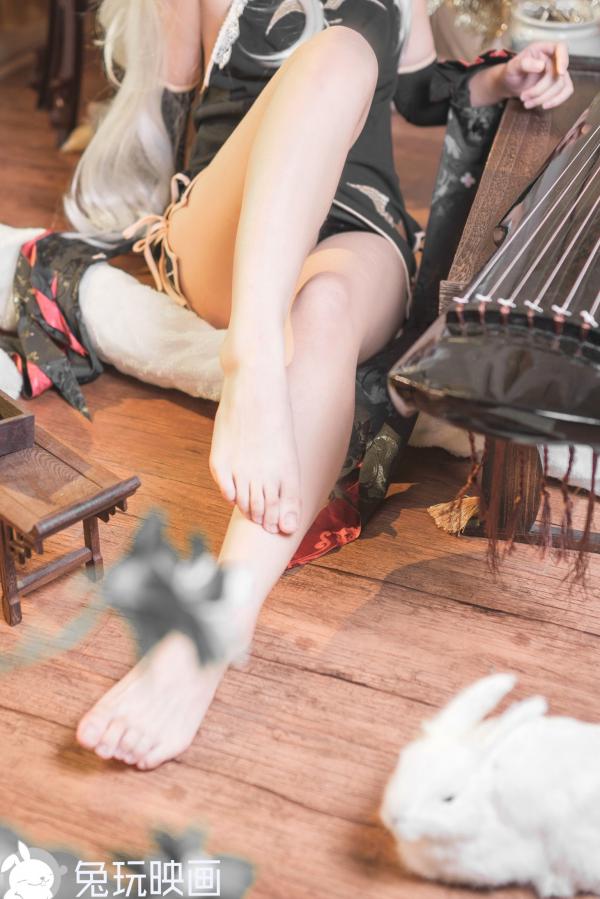 蠢沫沫   蠢沫沫-092-旗袍萝莉cosplay，银发古典古琴私房写真，性感与清纯碰撞的诱人尤物第10张图片
