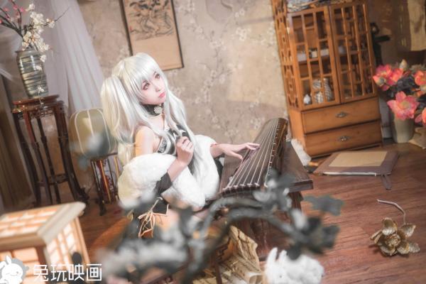 蠢沫沫   蠢沫沫-092-旗袍萝莉cosplay，银发古典古琴私房写真，性感与清纯碰撞的诱人尤物第11张图片