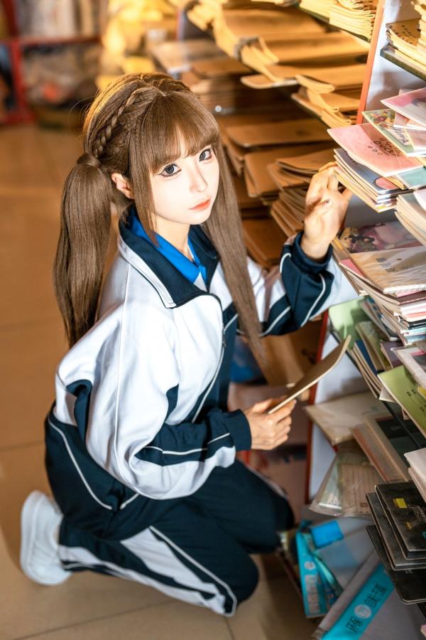 蠢沫沫   蠢沫沫-蠢沫沫奇遇记③：校服书店私房、二次元角色扮演、大胆身体彩绘、日系萝莉诱惑写真第4张图片