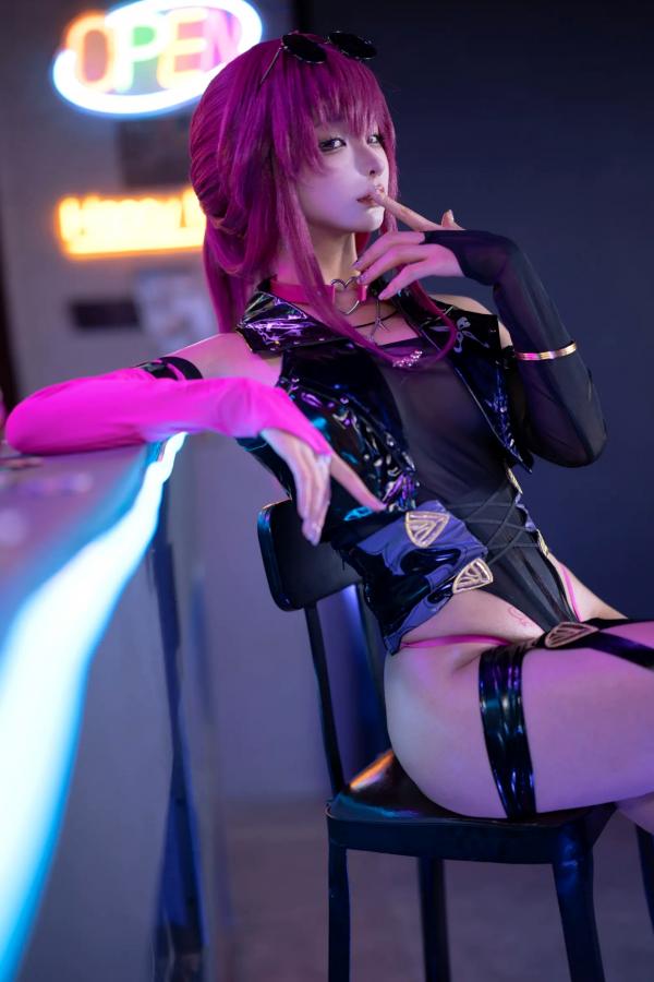 蠢沫沫   蠢沫沫 - 崩坏星穹铁道卡芙卡Cosplay，赌场主题私房性感美臀大尺度尤物写真 [154P]第32张图片