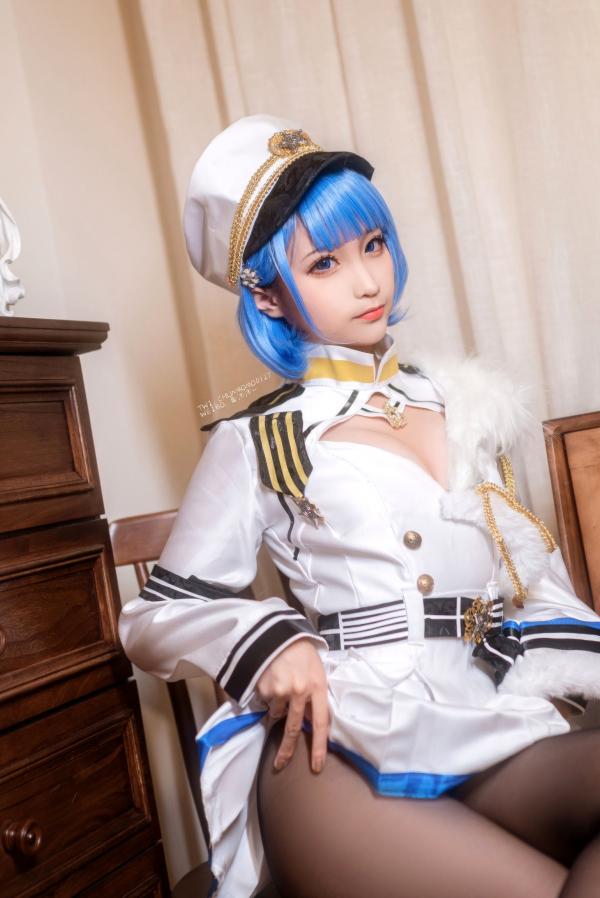 蠢沫沫   蠢沫沫-086-恰巴耶夫原皮：绝美高颜值Coser，完美驾驭海军制服，展示极致诱惑黑丝美腿，画面养眼！第20张图片